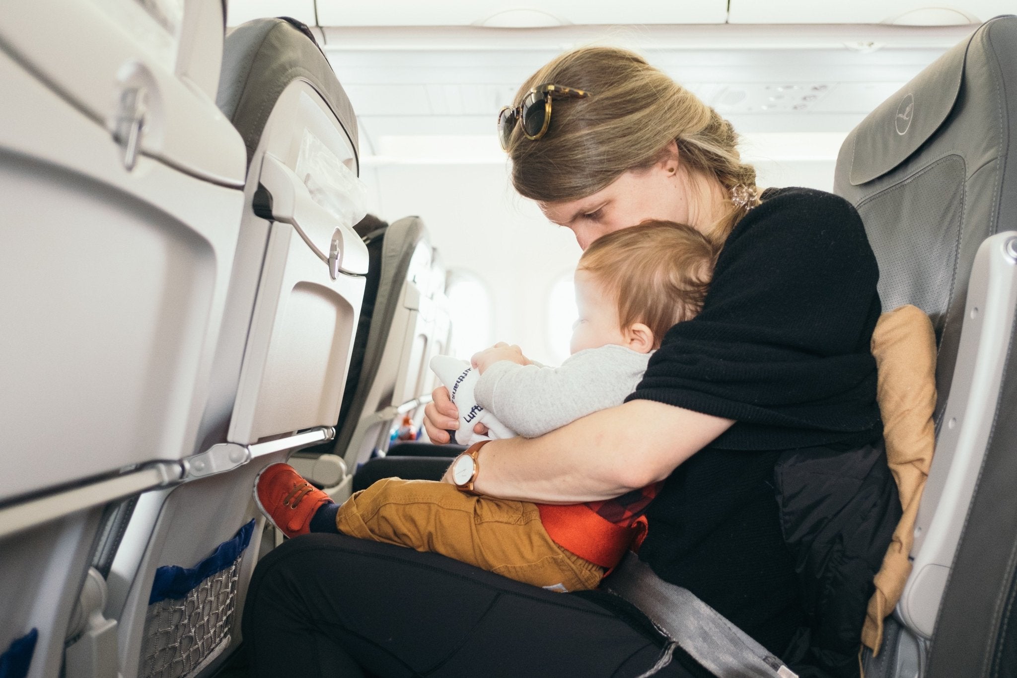 Top Tips On Traveling With Your Baby - Mama's Box LLC
